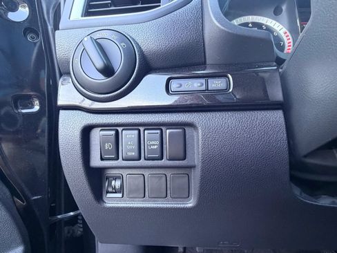 Used 2019 Nissan Titan SV w/ SV Convenience Package RWD image 22
