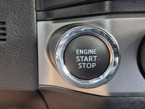 Used 2022 Toyota Tacoma Limited image 24