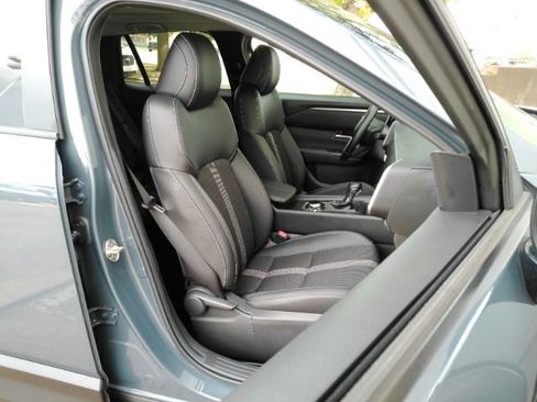 Used 2026 MAZDA CX-50 AWD 2.5 S w/ Preferred Pkg image 23