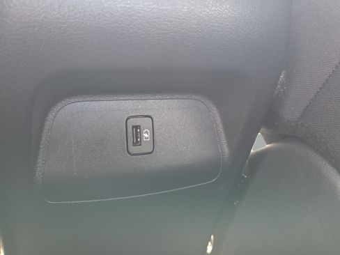 Used 2023 Nissan Sentra SV FWD image 27