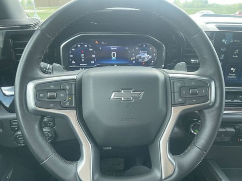 Used 2024 Chevrolet Silverado 1500 LT Trail Boss w/ Convenience Package II AWD/4WD image 10