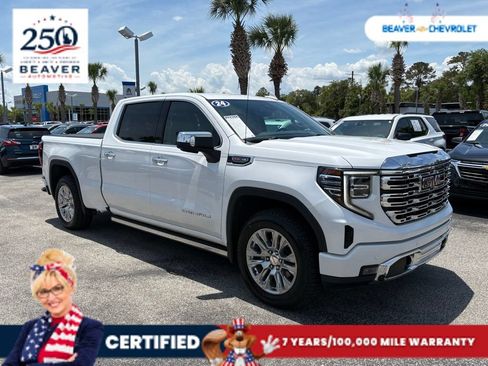 Used 2024 GMC Sierra 1500 Denali w/ Technology Package AWD/4WD image 8