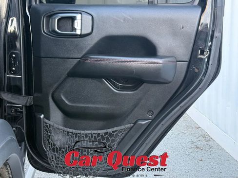 Used 2018 Jeep Wrangler Unlimited Rubicon w/ Steel Bumper Group AWD/4WD image 17