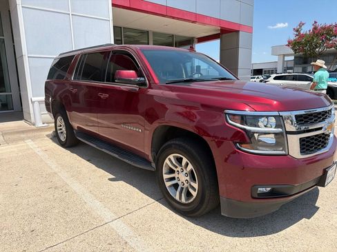 Used 2020 Chevrolet Suburban LT RWD image 14