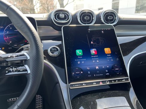 Certified 2025 Mercedes-Benz GLC 300 300 image 31