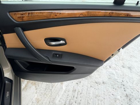 Used 2009 BMW 528i xDrive Sedan image 17