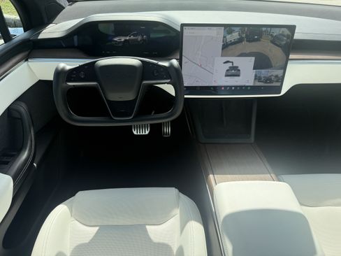 Used 2022 Tesla Model X AWD/4WD image 14