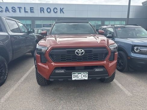 Used 2025 Toyota Tacoma TRD Off-Road w/ TRD Off Road Upgrade Package AWD/4WD image 2