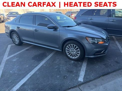 Used 2017 Volkswagen Passat 1.8T SE image 1