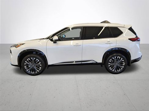 New 2026 Nissan Rogue Platinum image 11