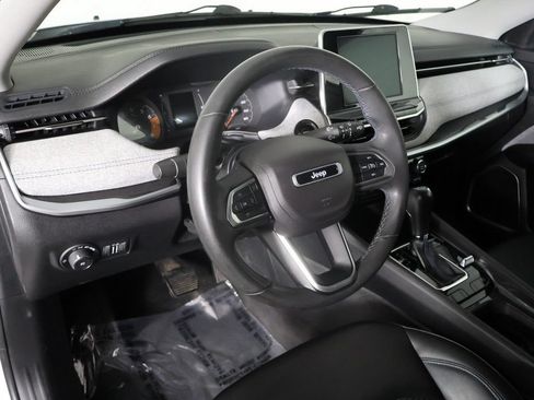 Used 2022 Jeep Compass Latitude AWD/4WD image 24