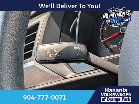 Certified 2021 Volkswagen Jetta FWD image 29