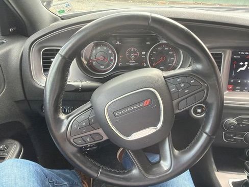 Used 2023 Dodge Charger SXT RWD image 9