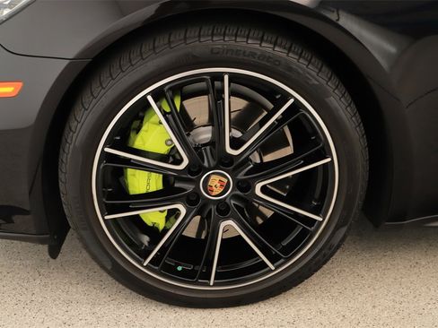 Used 2021 Porsche Panamera 4S image 32