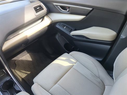 Certified 2022 Subaru Ascent Premium w/ Convenience Package image 15