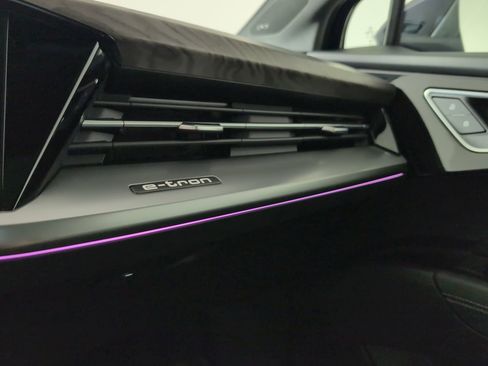 Certified 2023 Audi Q4 e-tron Premium Plus image 11