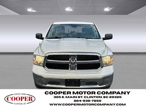 Used 2016 RAM 1500 Classic SLT image 2