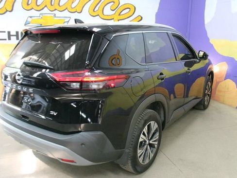Used 2021 Nissan Rogue SV FWD image 8