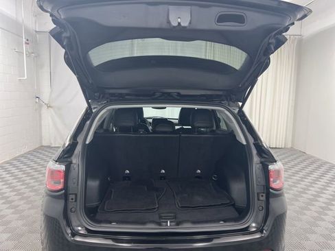 Used 2022 Jeep Compass Latitude image 8