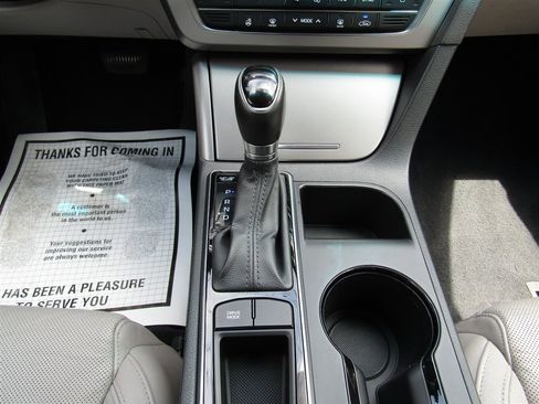 Used 2015 Hyundai Sonata Limited w/ Option Group 05 FWD image 27