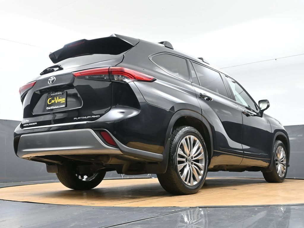 Used 2022 Toyota Highlander Platinum AWD/4WD image 59