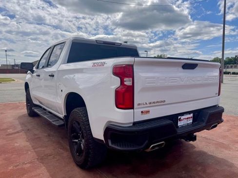 Used 2022 Chevrolet Silverado 1500 LT Trail Boss w/ Convenience Package II AWD/4WD image 7