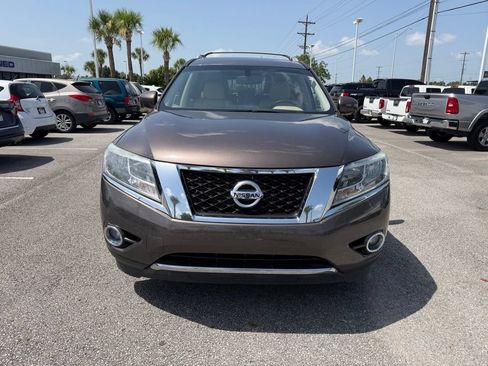 Used 2016 Nissan Pathfinder SL w/ SL Premium Package FWD image 9