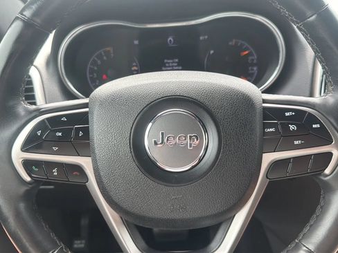 Used 2018 Jeep Grand Cherokee Limited w/ Trailer Tow Group IV AWD/4WD image 14