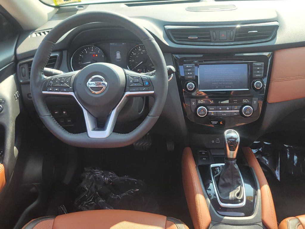 Used 2019 Nissan Rogue SL w/ Premium Package AWD/4WD image 16