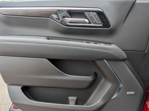 New 2025 Chevrolet Tahoe Premier image 24