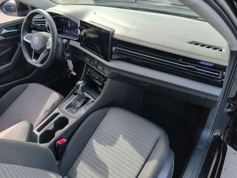 Used 2025 Volkswagen Jetta S image 32