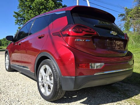 Used 2017 Chevrolet Bolt LT FWD image 5