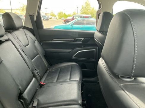 Used 2023 Kia Telluride LX image 14