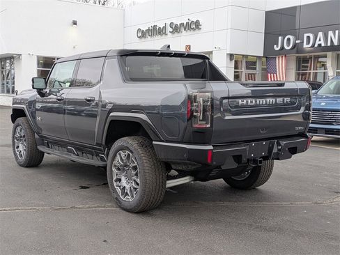 New 2025 GMC Hummer EV 3X image 4