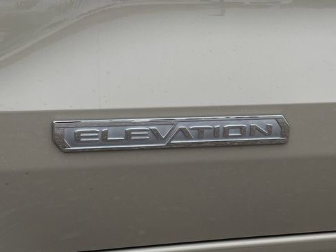 Used 2024 GMC Canyon Elevation w/ Convenience Package image 31