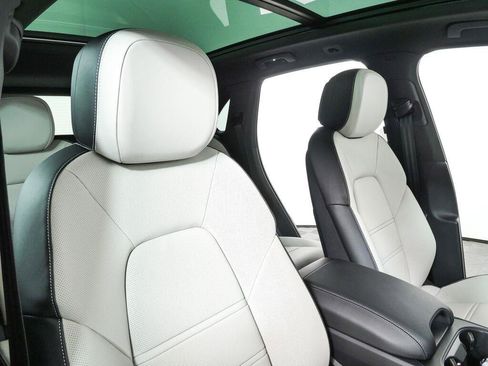 New 2026 Porsche Cayenne AWD/4WD image 24
