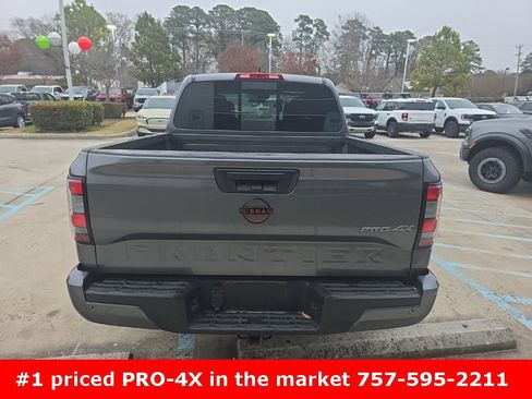 Used 2023 Nissan Frontier PRO-4X w/ Technology Package image 7