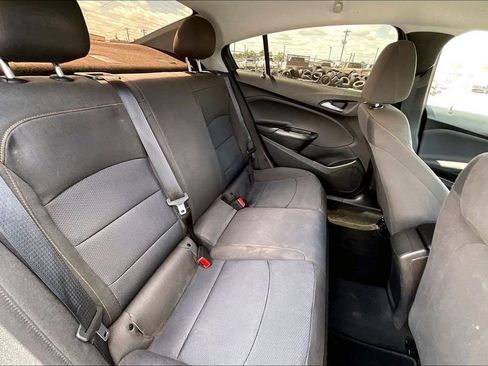 Used 2019 Chevrolet Cruze LS w/ LS Convenience Package FWD image 22