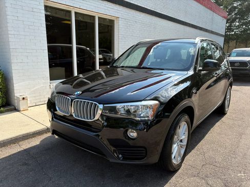 Used 2017 BMW X3 xDrive28i AWD/4WD image 2