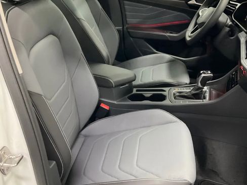 New 2026 Volkswagen Jetta SEL image 10