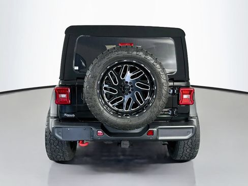 Used 2022 Jeep Wrangler Unlimited Rubicon w/ LED Lighting Group AWD/4WD image 6