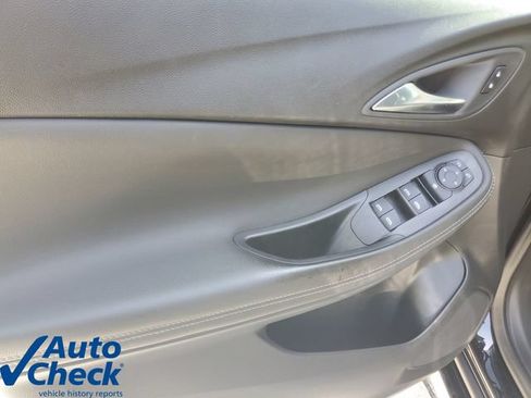 Used 2024 Buick Encore GX Sport Touring w/ Advanced Technology Package FWD image 19