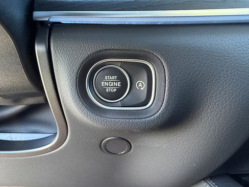 New 2026 Mercedes-Benz GLS 450 4MATIC image 26