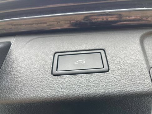 Used 2026 Volkswagen Atlas SE FWD image 23