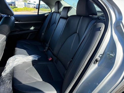 Used 2024 Toyota Camry XSE FWD image 4