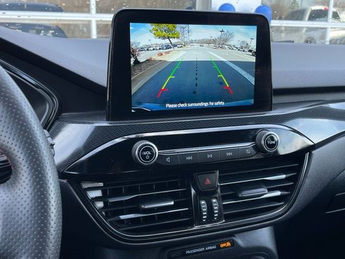 Used 2023 Ford Escape ST-Line image 18