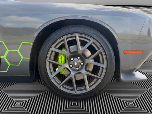 Used 2018 Dodge Challenger R/T Scat Pack RWD image 10