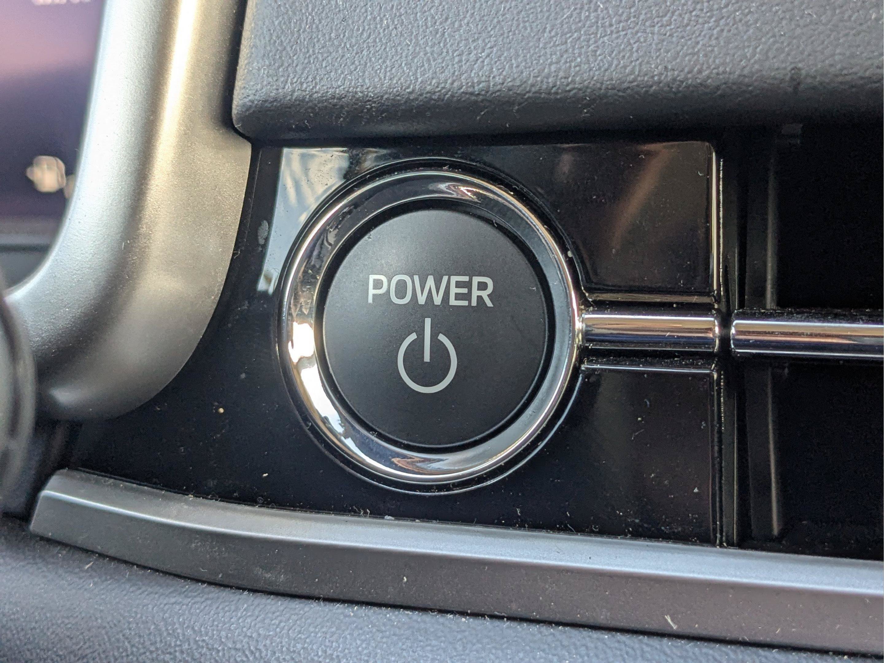 Used 2025 Mitsubishi Outlander SE AWD/4WD image 31