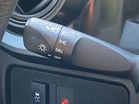 Used 2021 Toyota Tacoma SR RWD image 21