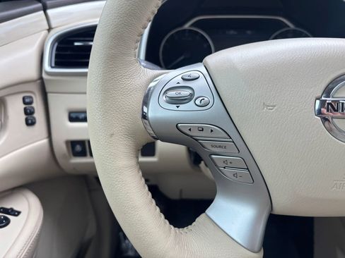 Used 2018 Nissan Murano Platinum FWD image 26